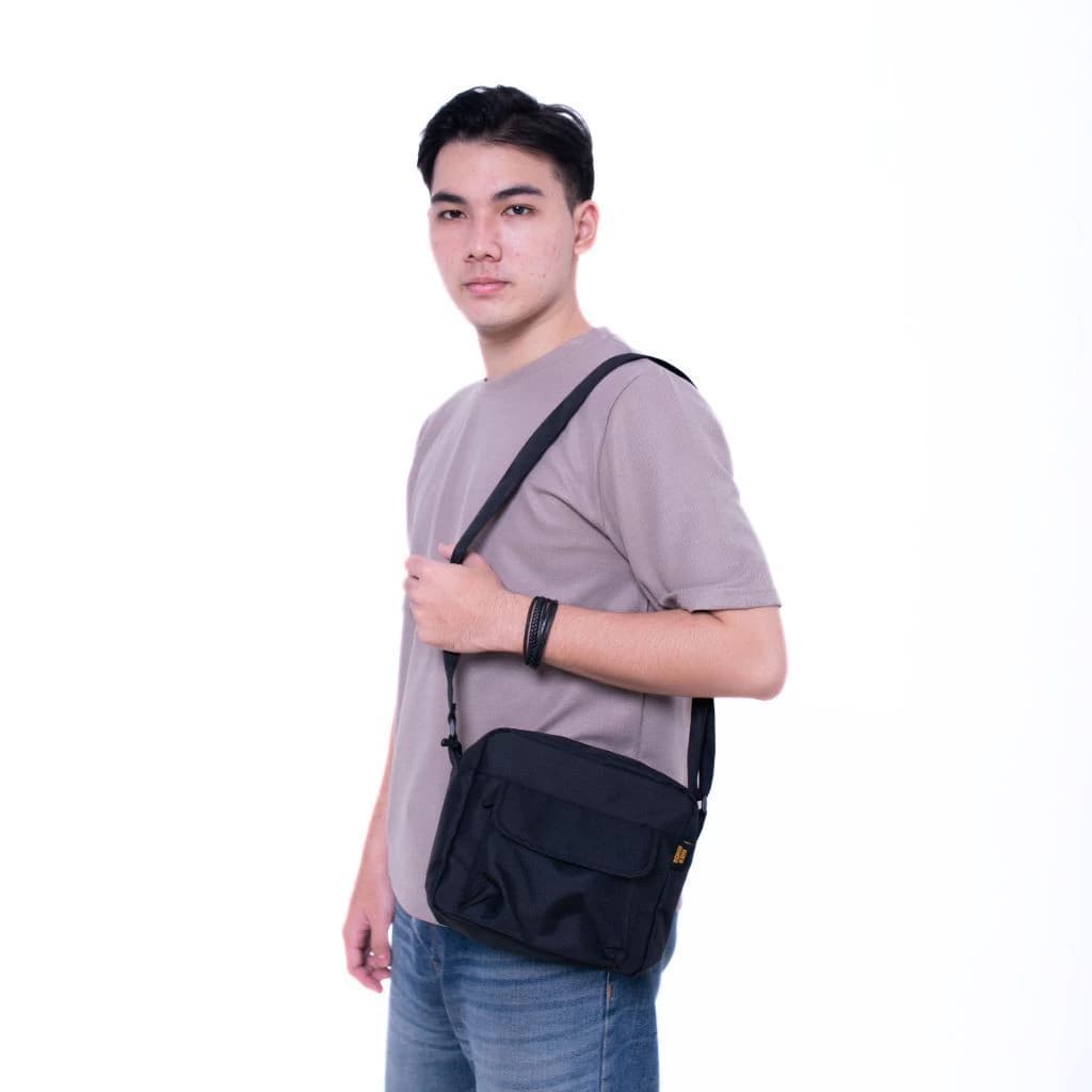 NORTHRE Sling Bag Multi Pocket - Taslan Simple Black Minimalis - alternate